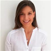 Doy clases en la etapa de educación primaria habiendo estudiado magisterio con mención en pedagogía terapéutica y título en educación personalizada